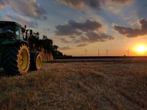 John Deere 7810