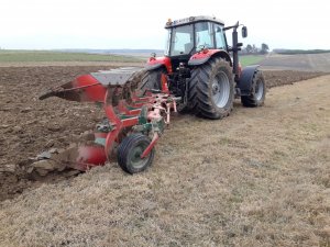 Massey Ferguson 6480 & Kverneland EG85 