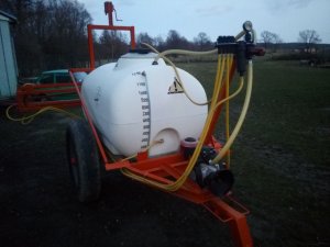 Opryskiwacz Bury 1200l