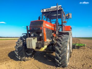 Zetor 8245 + Agregat Bomet