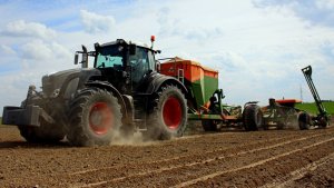 Fendt 933 Vario Black Beauty & Amazone EDX 9000-TC