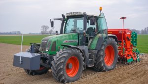 Fendt Favorit 712 + Agromasz SN 300