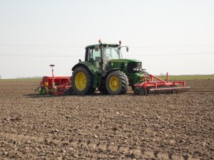 John Deere 6630