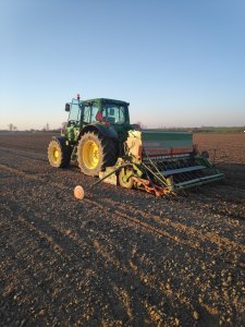 John Deere 6820 z Amazone 302