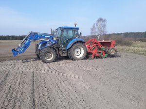 New Holland t4.75 i zestaw uprawowo-siewny 2,5m 