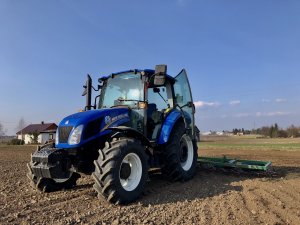 New Holland T4.75