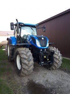 New Holland T7.215S