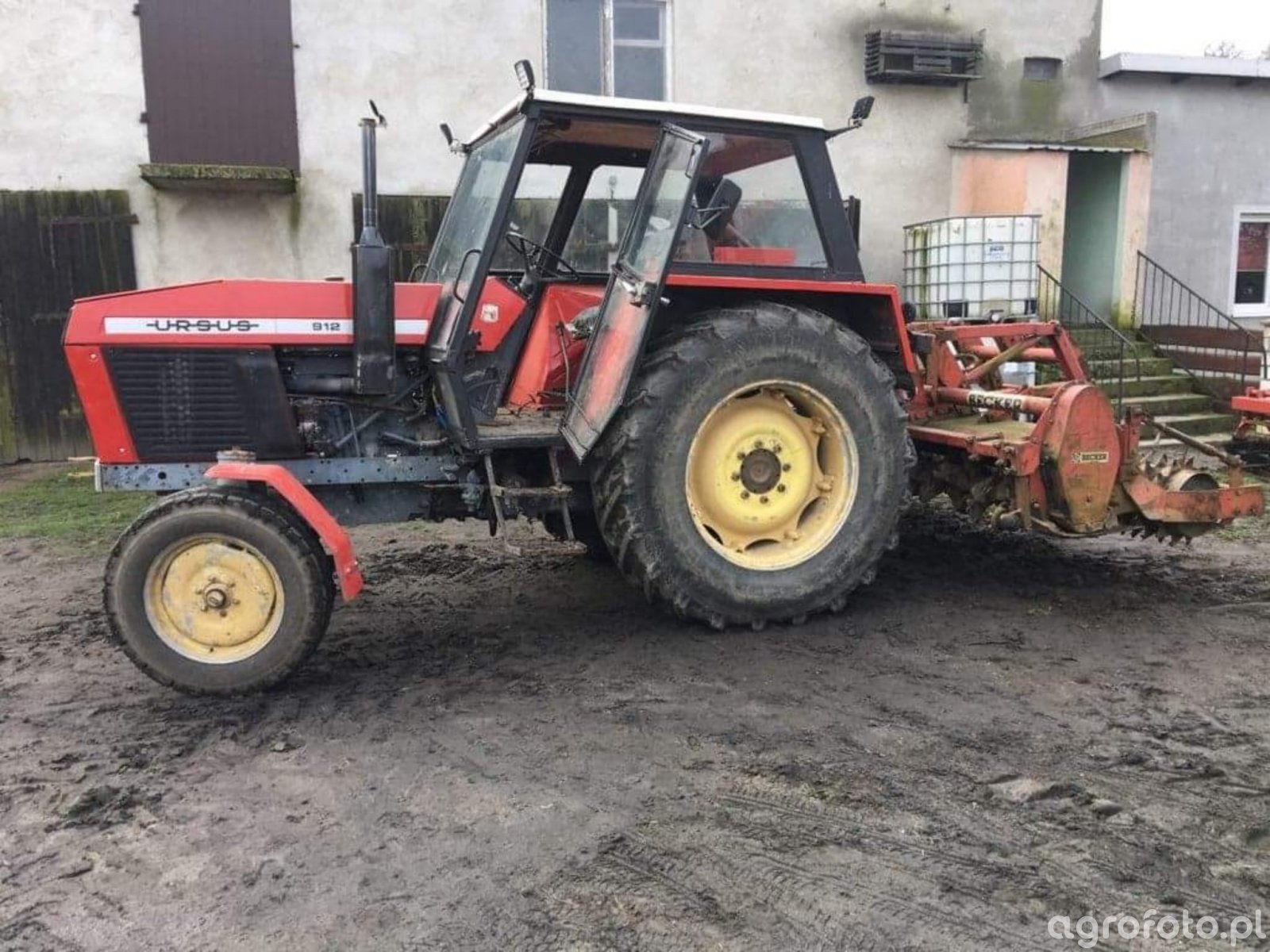 Ursus 912+ Becker 3m rotilier 