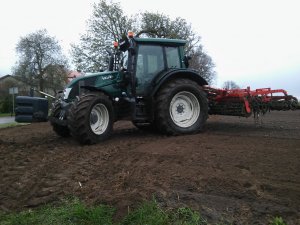 Valtra N113 & Unia Max