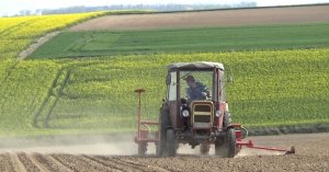 Ursus C 330 + Becker