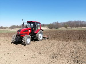 Belarus 1221.3 & Akpil 2.7