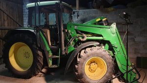 John Deere 6210