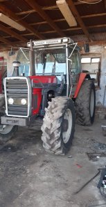 Massey Ferguson 699