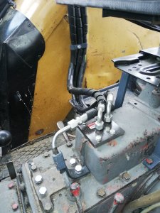 Hydraulika podłączenie. Łącznik centralny 