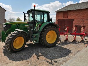 John Deere 6120m Akpil km180