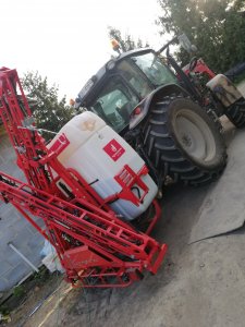 Massey Ferguson 5710 Dyna 4 & Opryskiwacz Agromehanika