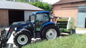 New Holland TS100A