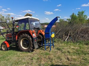 Rębak do gałęzi i Zetor 7211