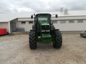 John Deere 6930