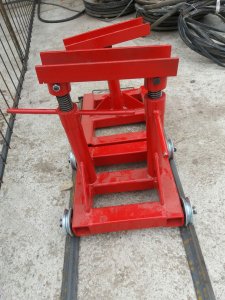 Wózki do rozpoławiania ciągników 