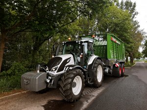 Valtra N114 + FENDT Tigo PR60