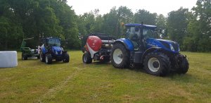 New Holland t7. 270 i New Holland  t4. 75