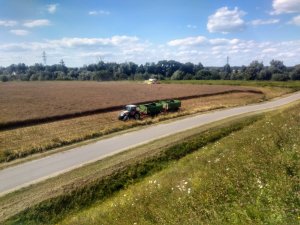 Steyr kompakt 4085 + 2 x Pronar i Claas dominator 76