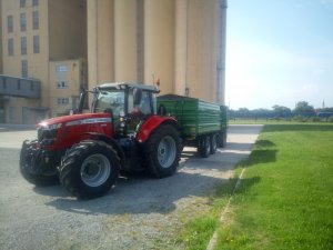 Massey Ferguson w skupie