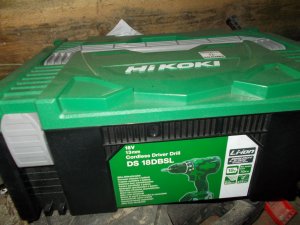 wkrętarka wiertarka hikoki