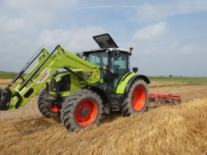 Claas Arion 430