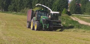 Claas Jaguar 870 John Deere 7200R