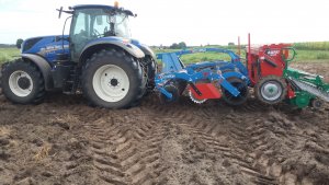 New Holland T7 165s + zestaw uprawowo siewny