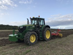 John Deere 6195M & Pottinger Synkro 3030