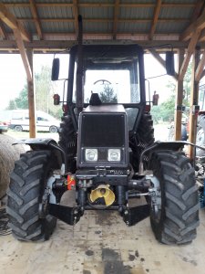 Belarus 1025.2 i przedni tuz i wom Zuidberg