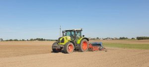 Claas Arion 440