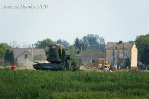 John Deere 730 & Bizon Super Z056