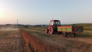 Mtz 82 & Przyczepa & Claas Consul