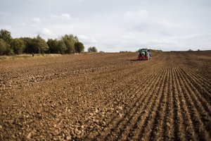 John Deere 6145r & Lemken