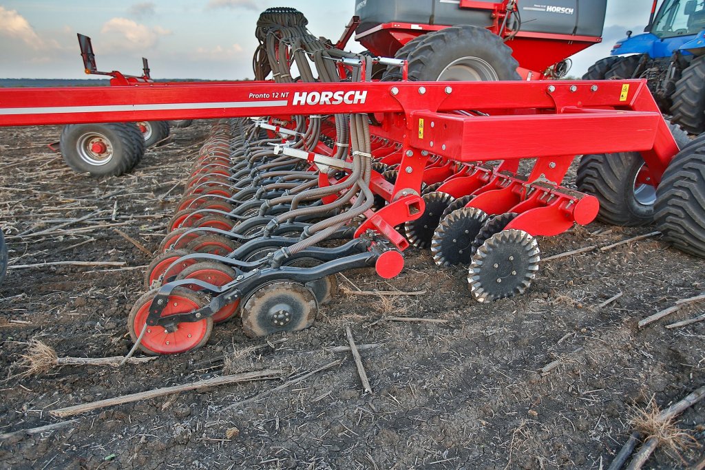 HORSCH prezentuje maszyny uprawowe, siewniki i opryskiwacze
