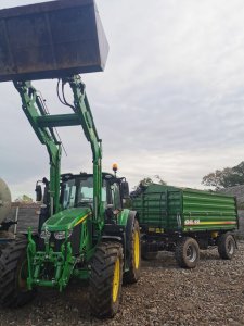 John Deere 6120M