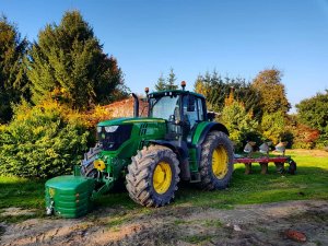 John Deere 6175M