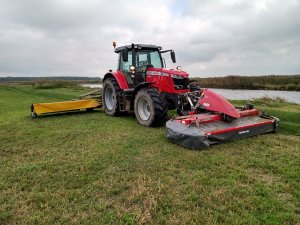 Massey Ferguson 7715S 