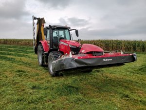 Massey Ferguson 7715S