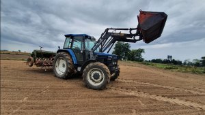 New Holland 7740 Amazone D7