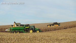 John Deere 7230R & Claas Lexion 7600 & NH CX 7.90