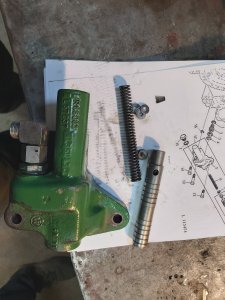 John Deere 3350 zacięty zawór hydrauliki