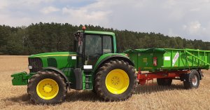 John Deere 6820