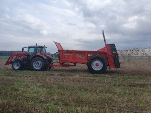 Massey Ferguson 5712S i DAF Agro 12