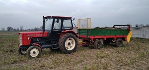 Ursus C-360 i rozrzutnik