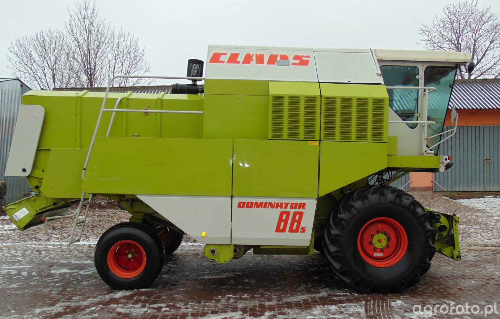 Kombajn Claas Dominator S Zdj Cie Galeria Rolnicza Agrofoto